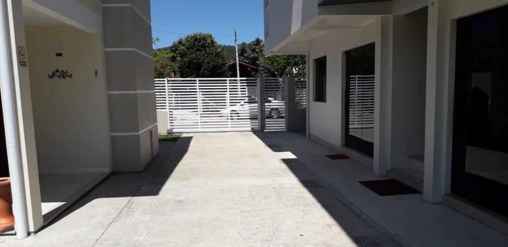 Residencial Franca Garopaba Appartement Buitenkant foto
